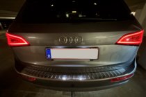 Audi Q5 2008–2017 Hroma līste virs numura zīmes (nerūsējošais tērauds) foto 5