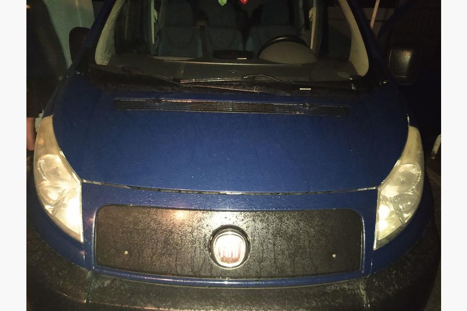 Fiat Scudo 2007–2015 Ziemas radiatora reste Image