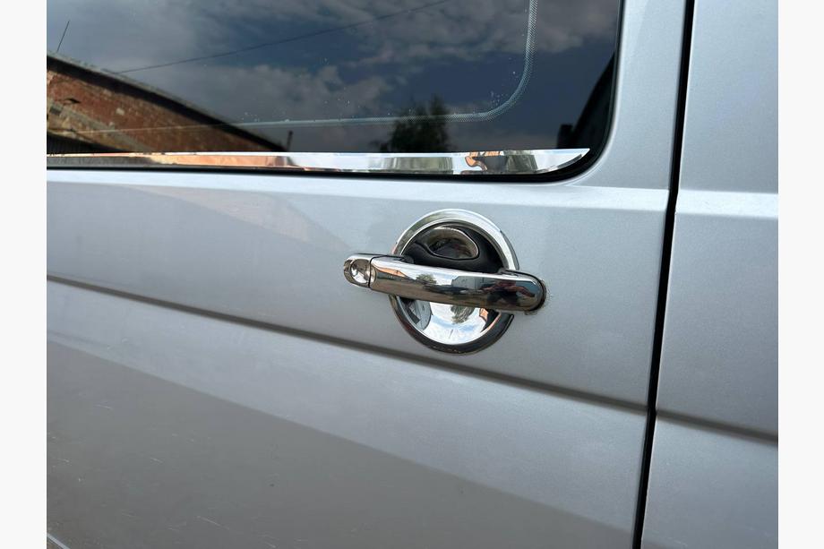 Volkswagen T5 2010–2015 Uzlikas zem durvju rokturiem (nerūsējošais tērauds) 4 gab. OmsaLine – itāļu nerūsējošais tērauds Image