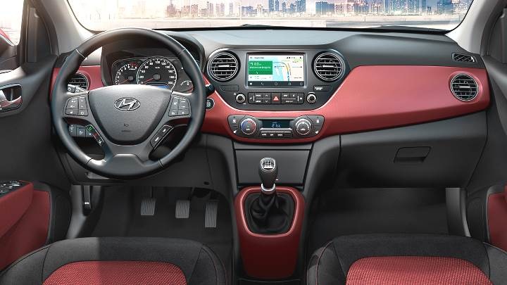 Hyundai i10 kompaktā hečbeka apskats