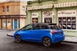 Atjauninātās Toyota Yaris apskats foto 2