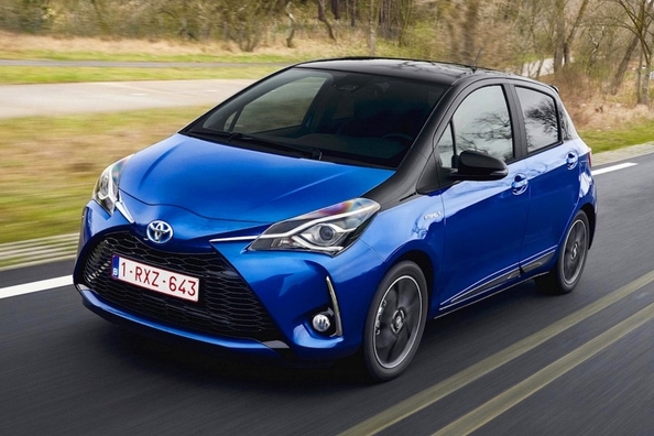 Atjauninātās Toyota Yaris apskats