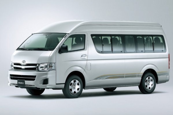 Toyota Hiace mikroautobusa apskats