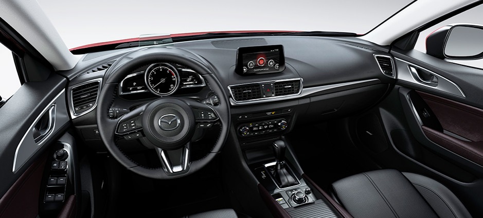 Atjauninātā Mazda 3 modeļa apskats