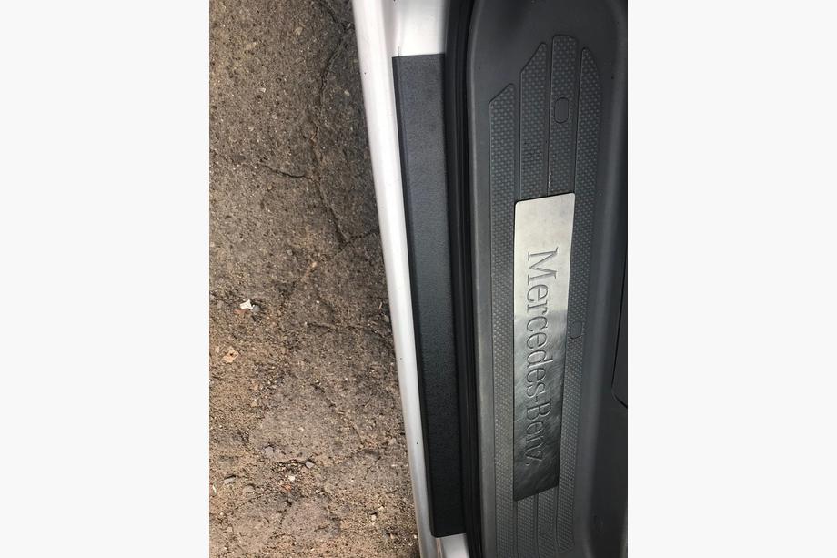Mercedes Vito W639 2004–2014 DDU Mat sliekšņu uzlikas (2 gab., plastmasa) Foto 2