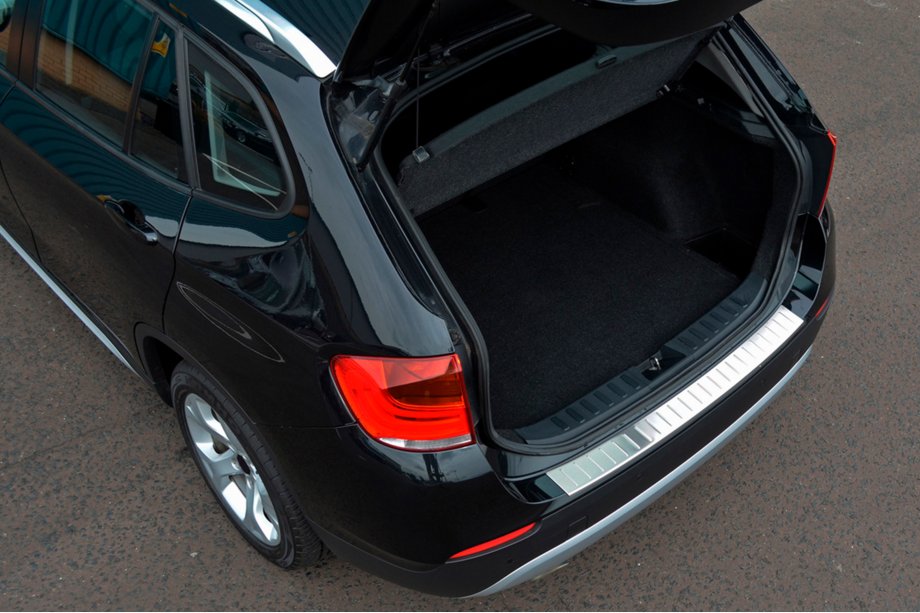 BMW X1 E84 2009–2015 OmsaLine aizmugurējā bampera uzlika (nerūsējošais tērauds) Image