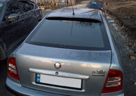 Skoda Octavia I Tour A4 1996–2010 Aizmugurējais loga deflektors (plastmasa) spīdīgi melns foto 3