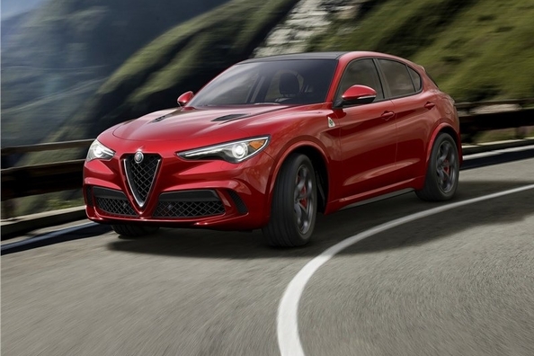Pirmais Alfa Romeo Stelvio krosovera apskats