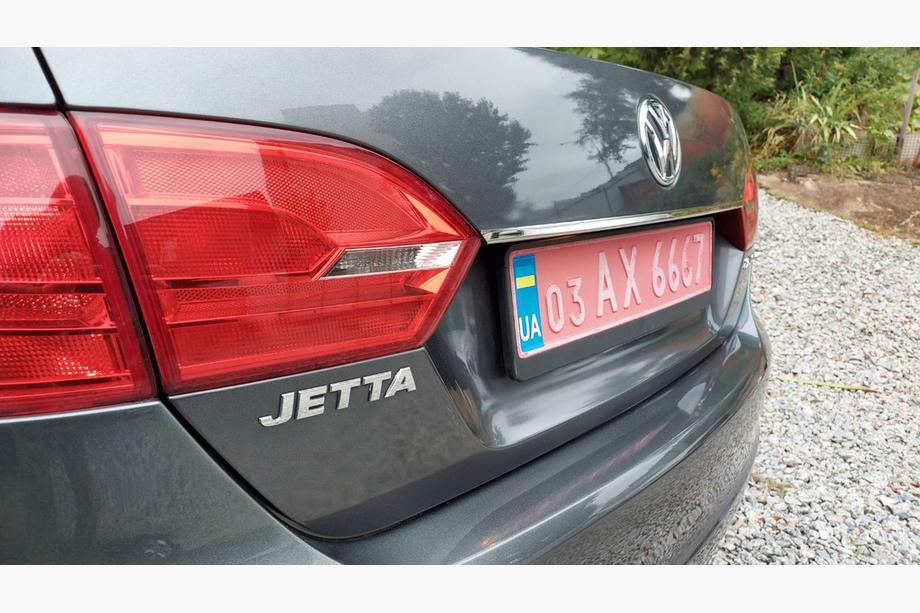 Volkswagen Jetta 2011–2018 Numura zīmes augšējā līste OmsaLine (nerūsējošais tērauds) Image