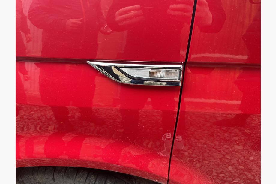 Volkswagen T6 2015–2024 Uzlikas sānu pagrieziena signāla atkārtotājiem 2015-2019 (2 gab., plastmasa) Image