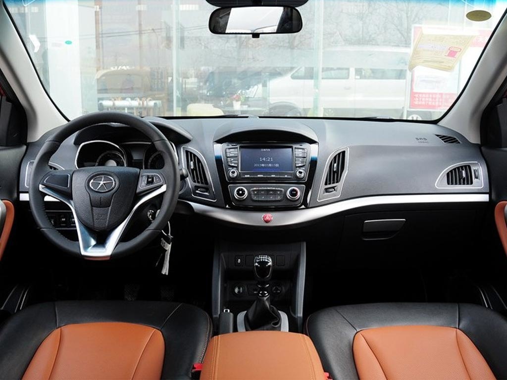 JAC S5 krosovera apskats