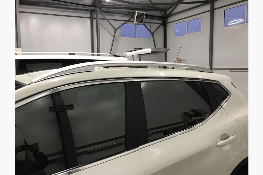 Nissan Qashqai 2014–2021 Oriģinālie jumta relingi Foto 5