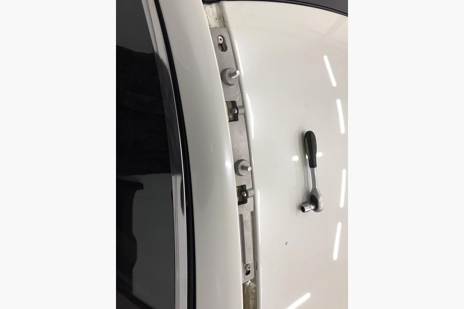 Nissan Qashqai 2014–2021 Oriģinālie jumta relingi Foto 12