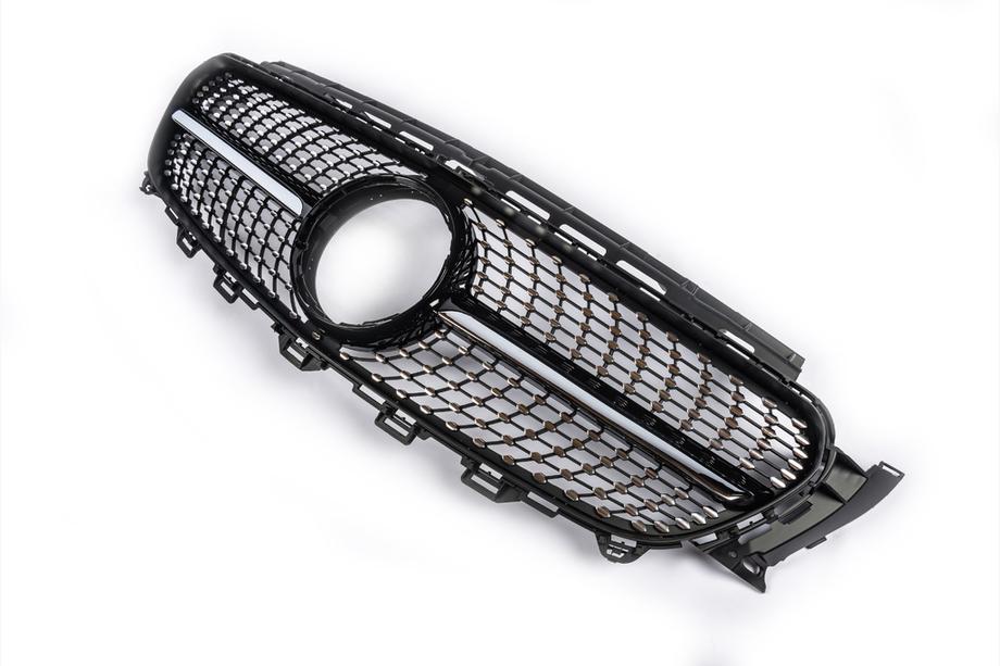 Mercedes E-klase W213 2016–2023 Priekšējā reste Diamond Black (Avantgarde/AMG-Line/E43 AMG/E53 AMG 2016-2020) Ar vietu kamerai Foto 3