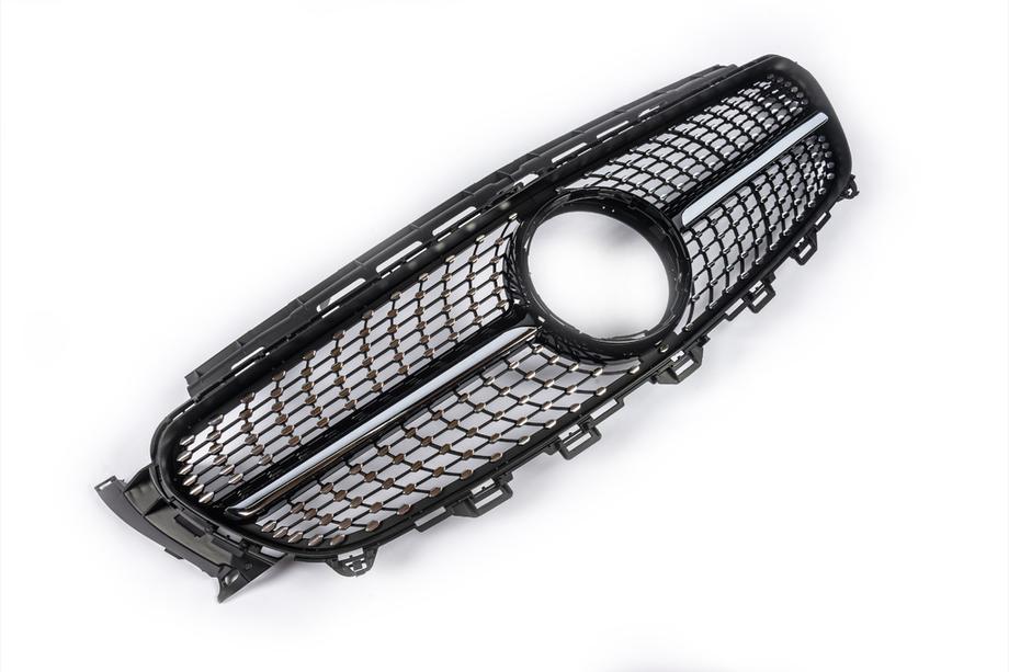 Mercedes E-klase W213 2016–2023 Priekšējā reste Diamond Black (Avantgarde/AMG-Line/E43 AMG/E53 AMG 2016-2020) Ar vietu kamerai Foto 4