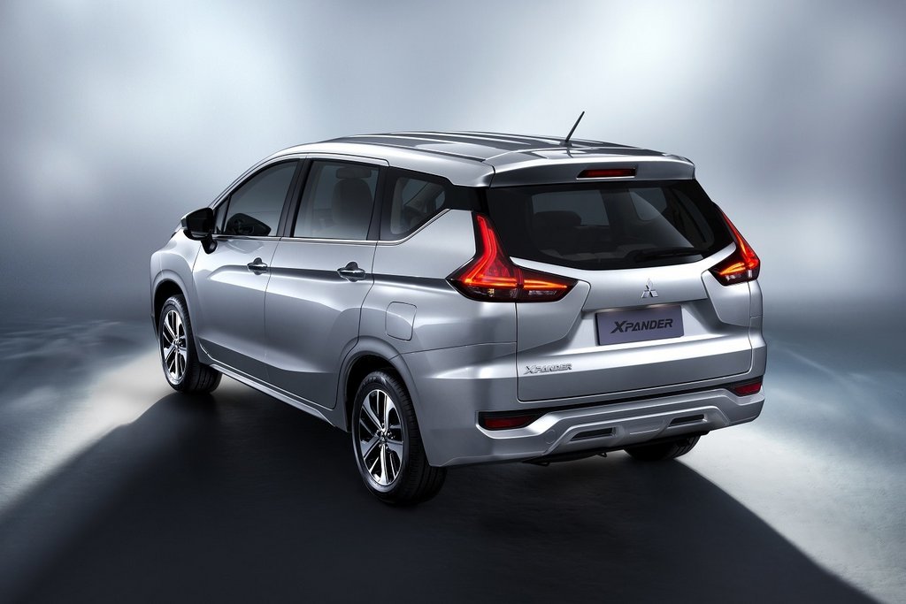 Mitsubishi prezentē jaunu automobili