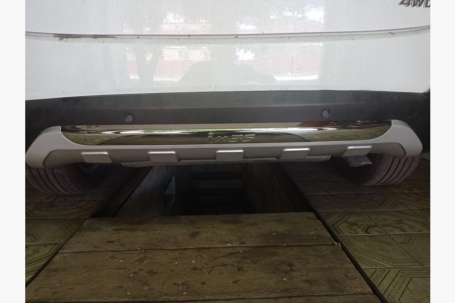 Hyundai IX-35 2010–2015 Aizmugurējā plastmasas difuzora uzlika V2 Image