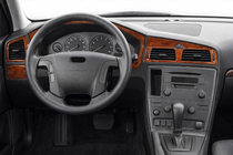 Volvo V70 2000–2007 Paneļa uzlikas (galvenās, 2005-2007) foto 1