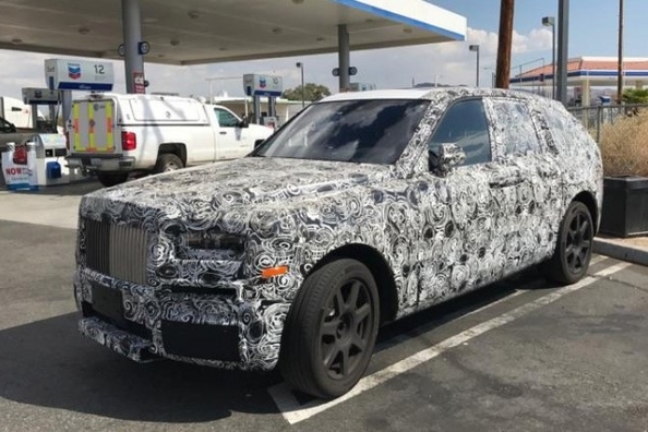 Uzņēmums Rolls-Royce laidīs klajā krosoveru