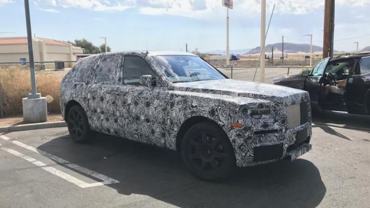 Uzņēmums Rolls-Royce laidīs klajā krosoveru