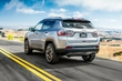 Pārskats par jaunākās paaudzes krosoveru Jeep Compass foto 4