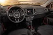 Pārskats par jaunākās paaudzes krosoveru Jeep Compass foto 3