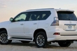 Brutalitāte un izsmalcinātība atjaunotajā Lexus GX 460 apvidniekā foto 4