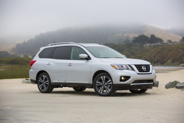 Nissan pilnveidoja Pathfinder modeli