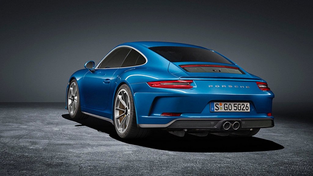 Porsche prezentēja īpašu 911 GT3 Touring Package versiju