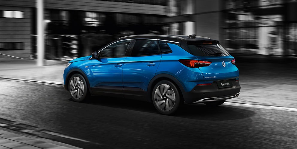 Vauxhall laidīs klajā jauno krosoveru Grandland X Sport