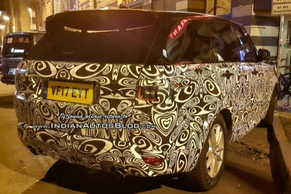 Uz Vācijas ceļiem pamanīts jaunais Range Rover Sport