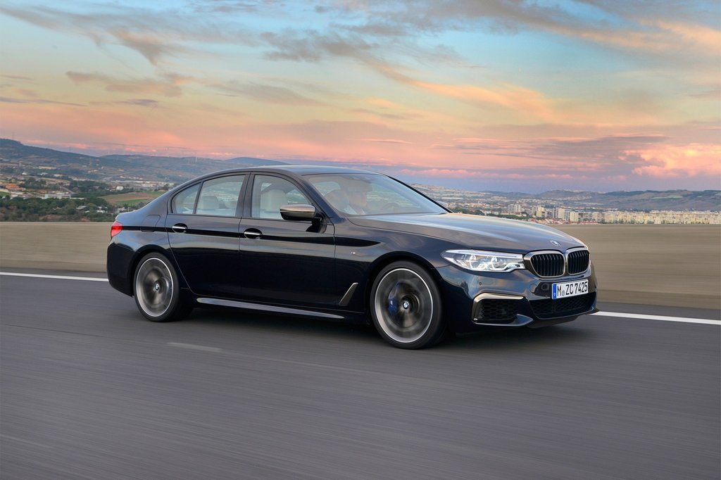 BMW M550i XDrive sedans, 2018. modeļa gads