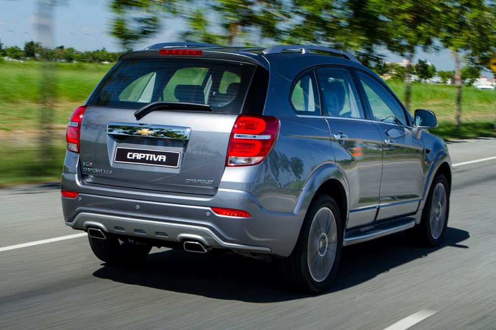 Atjaunotā Chevrolet Captiva krosovera apskats