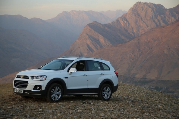 Atjaunotā Chevrolet Captiva krosovera apskats