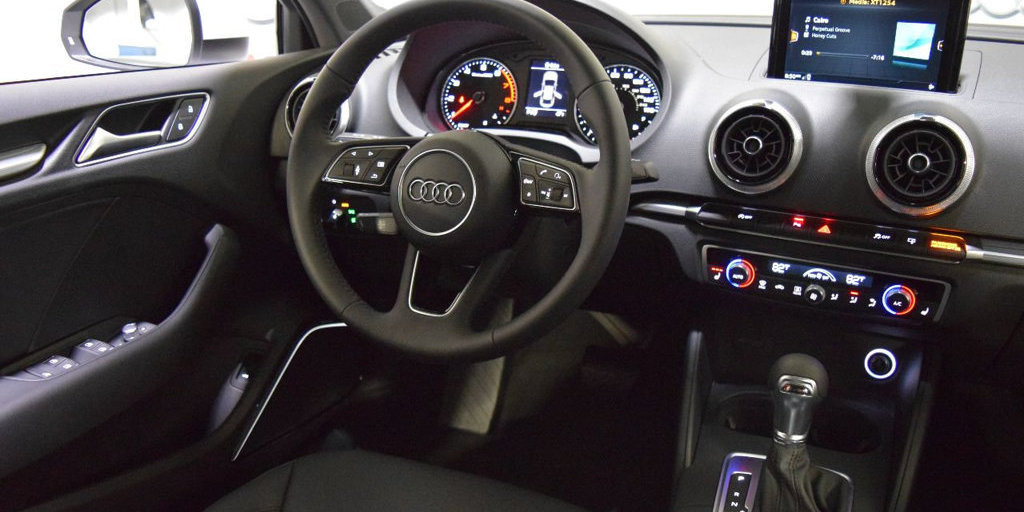 Atjauninātās Audi A3 apskats