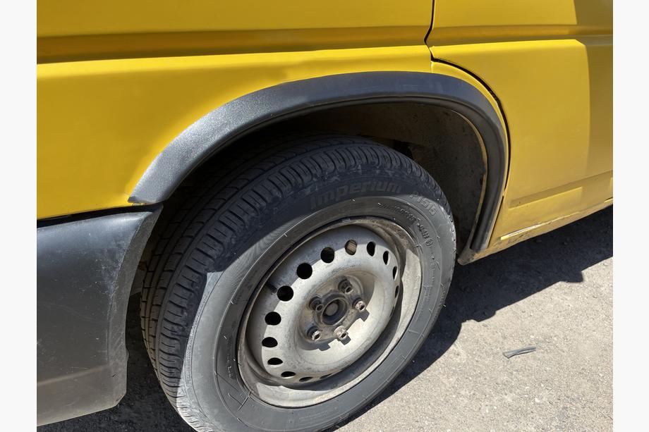 Volkswagen T4 Caravelle/Multivan 1990–2003 Riteņu arku uzlikas (4 gab., plastmasa) Image