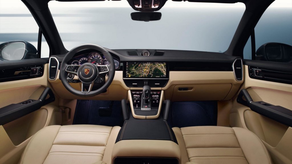 Porsche Cayenne 2018 modeļa gada krosovers: apskats