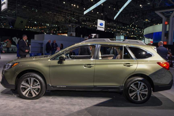 Subaru Outback universāla apskats