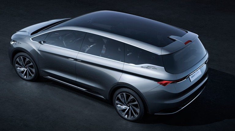 Geely plāno laist klajā savu pirmo minivenu