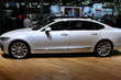 Atjauninātā Volvo S90 sedana apskats foto 2