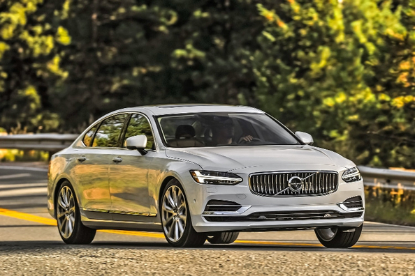 Atjauninātā Volvo S90 sedana apskats