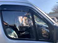 Volkswagen Crafter 2006–2016 Logu vēja deflektori (2 gab., Niken) foto 4