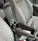 Volkswagen Golf 5 2003–2009 Roku balsts (ar atslēgu turētāju) foto 8
