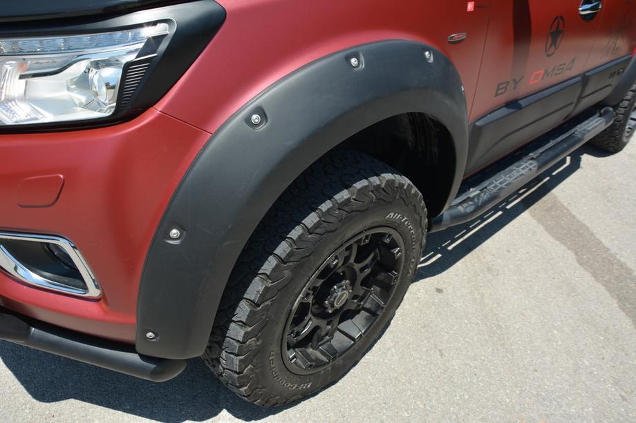 Nissan Navara/NP300 2016– Riteņu arku paplašinātāji (Meliset) Image