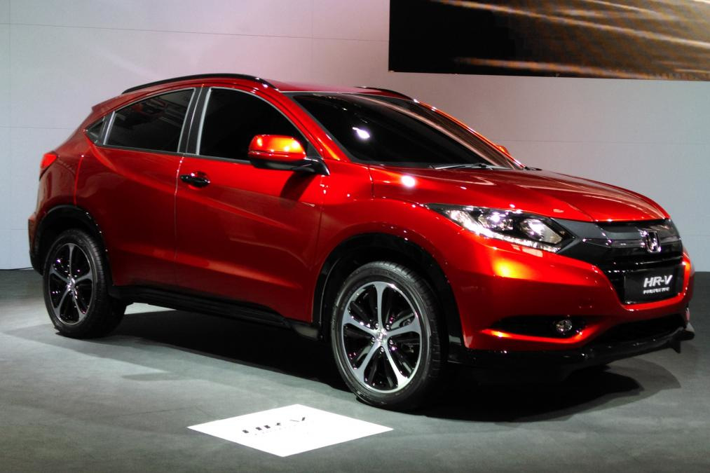 Honda HR-V 5 durvju krosovera apskats