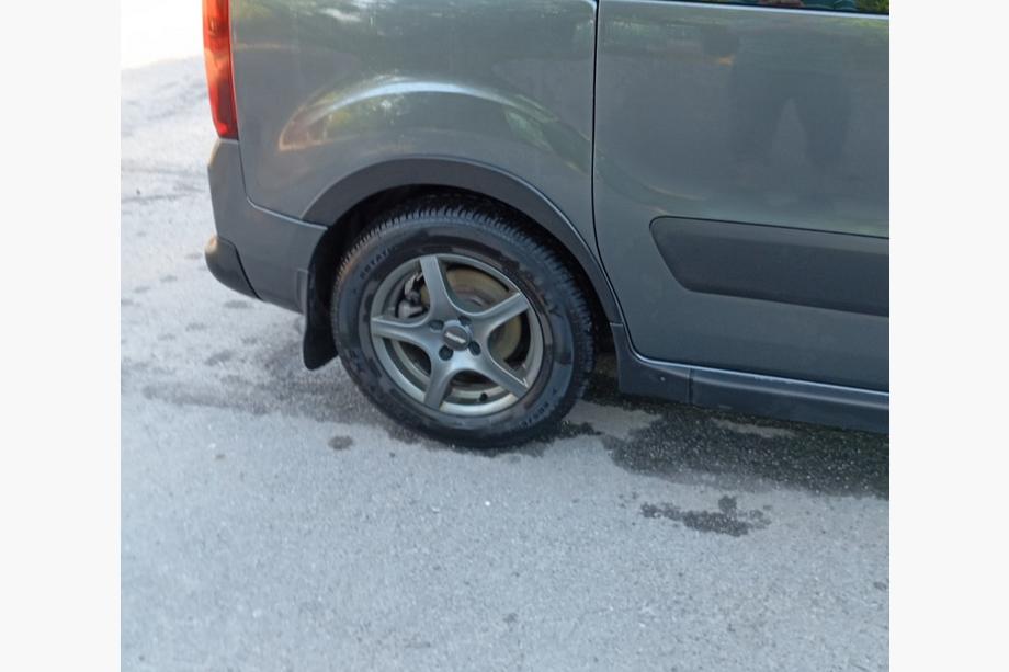 Citroen Berlingo 2008–2018 Riteņu arku uzlikas (4 gab., melnas) 2 sānu durvis, metāls Foto 6