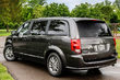 Piekto paaudžu Dodge Grand Caravan minivens foto 2