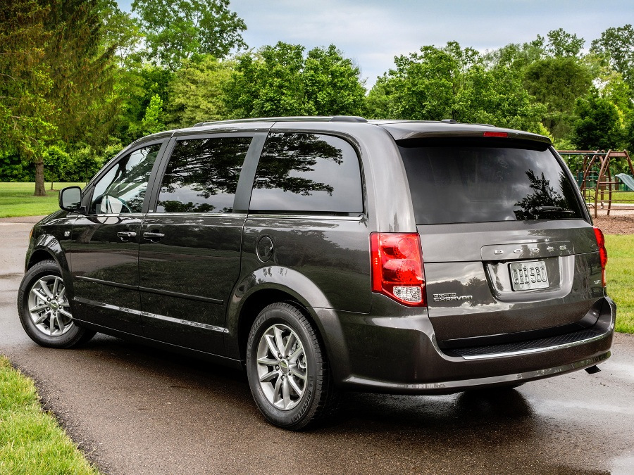 Piekto paaudžu Dodge Grand Caravan minivens