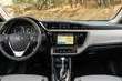 Populārā sedana Toyota Corolla apskats foto 5