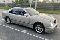 Mercedes E-class W210 1995–2002 Riteņu arku uzlikas (4 gab., melnas) foto 1